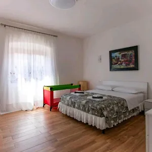 Rina's House Apartamento La Spezia
